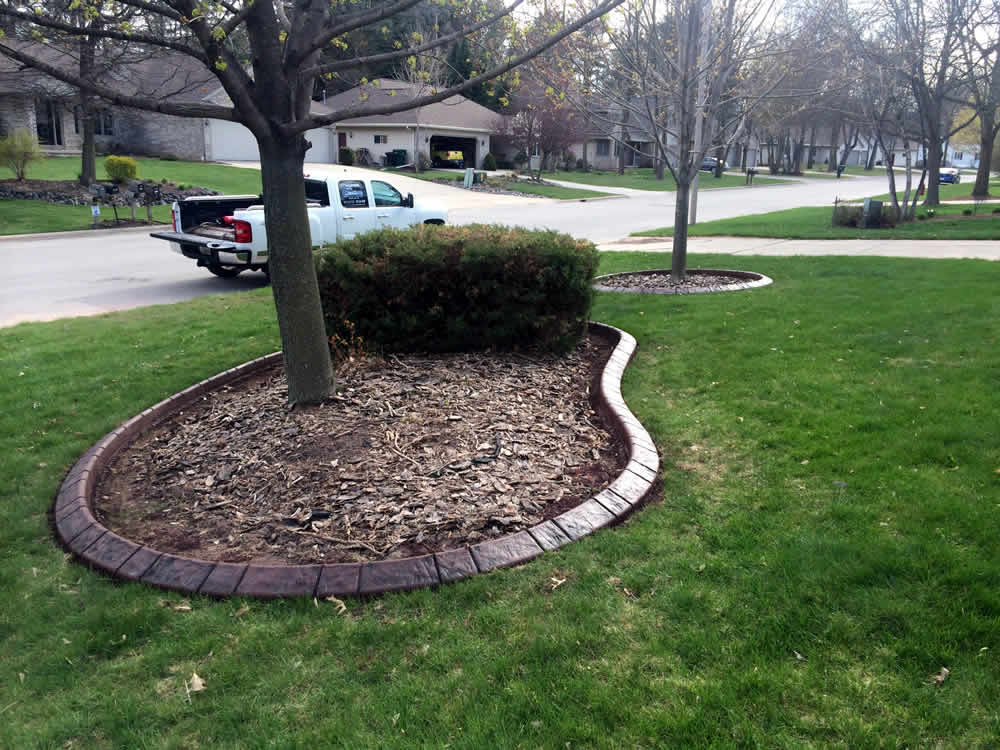 Benefits of Landscape Concrete Curbing Brown County